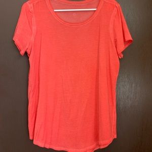 LULULEMON PEACH CORAL T SHIRT